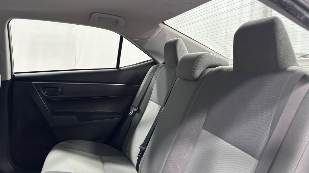 Used 2015 Toyota Corolla L FWD image 21
