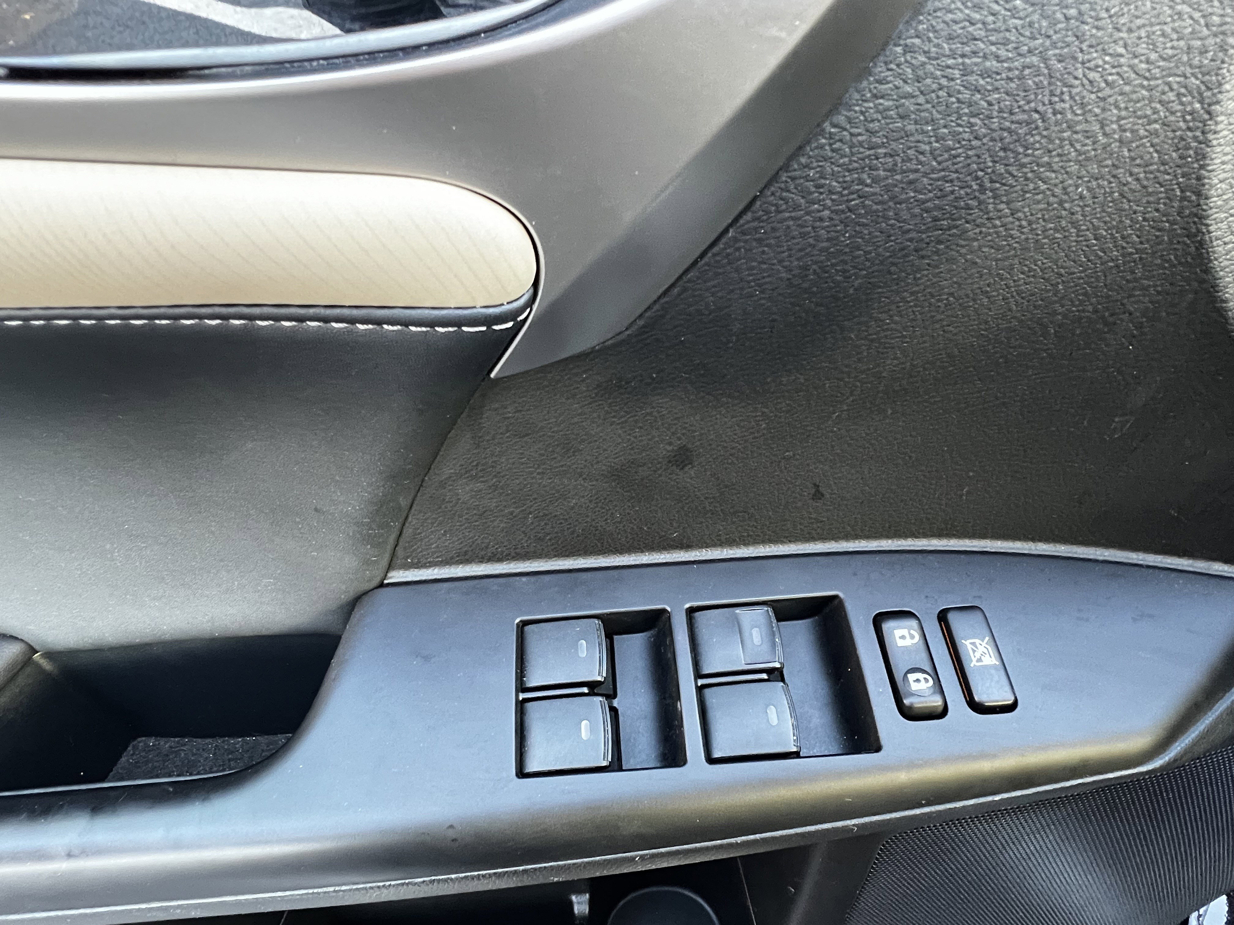 Used 2015 Lexus CT 200h w/ Navigation Package image 14