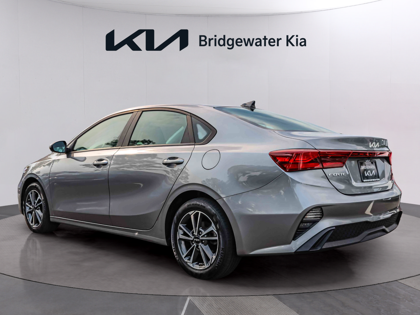 Certified 2023 Kia Forte LXS w/ LXS Technology Package FWD image 4