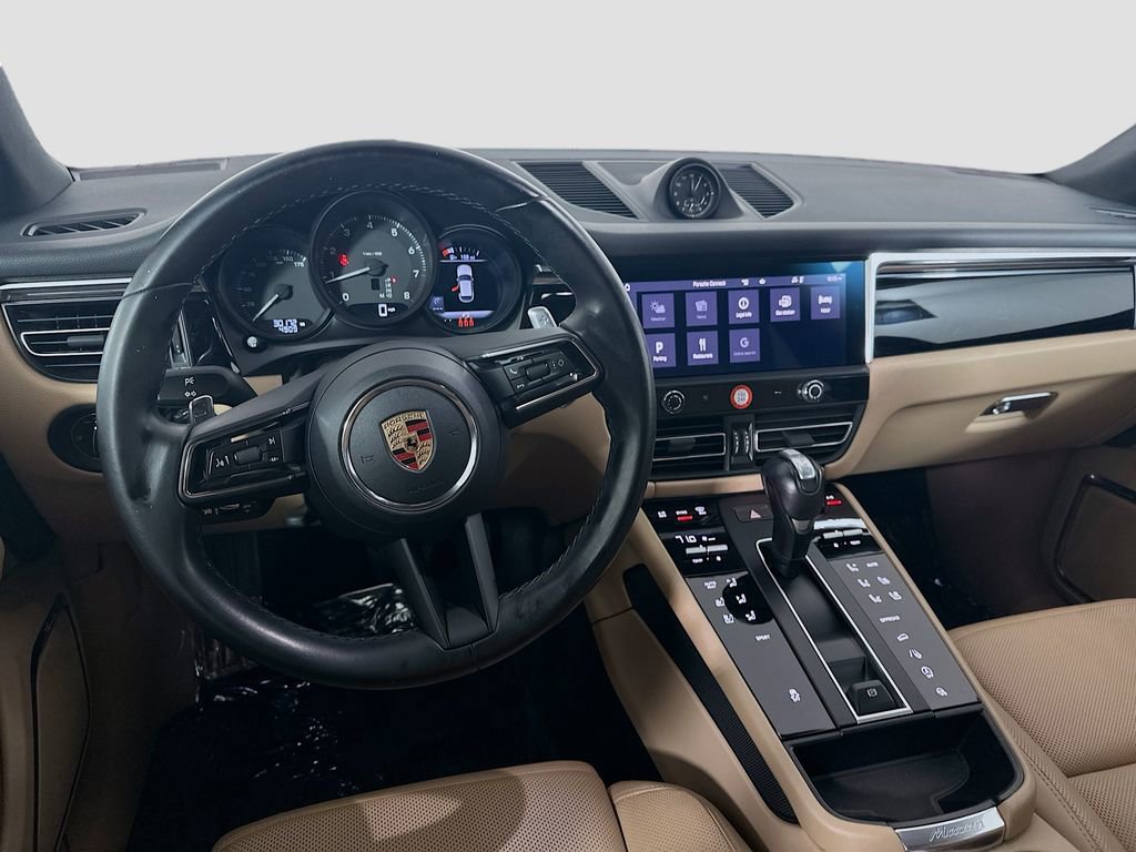 Certified 2023 Porsche Macan image 24