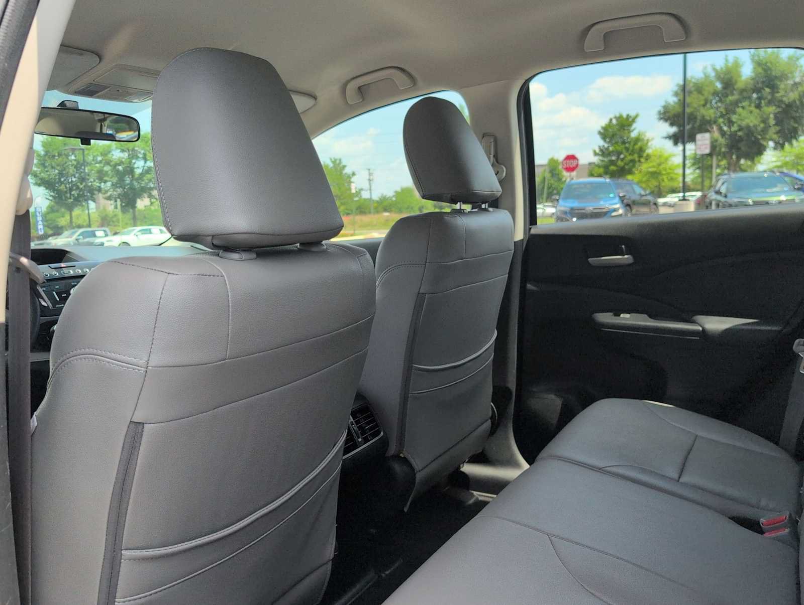 Used 2015 Honda CR-V LX image 17