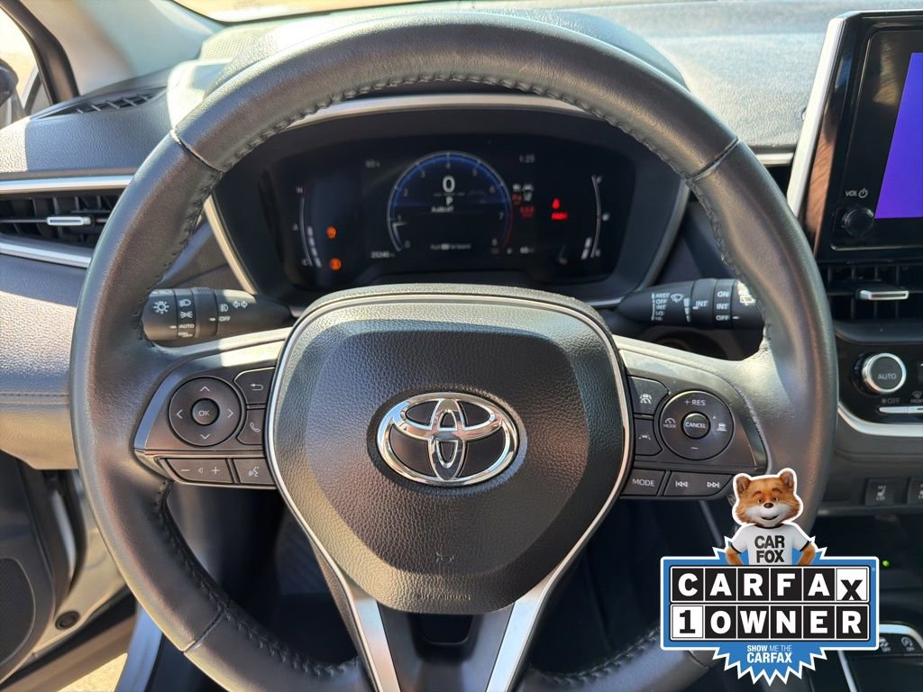 Used 2025 Toyota Corolla Cross XLE image 22