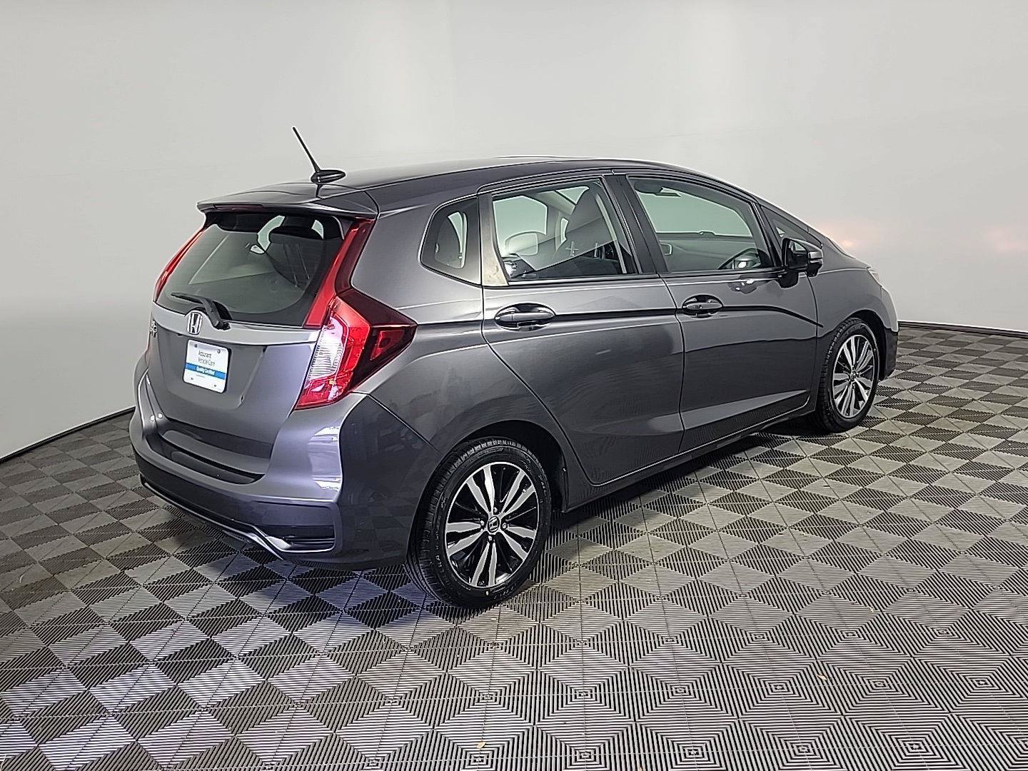 Used 2018 Honda Fit EX image 4