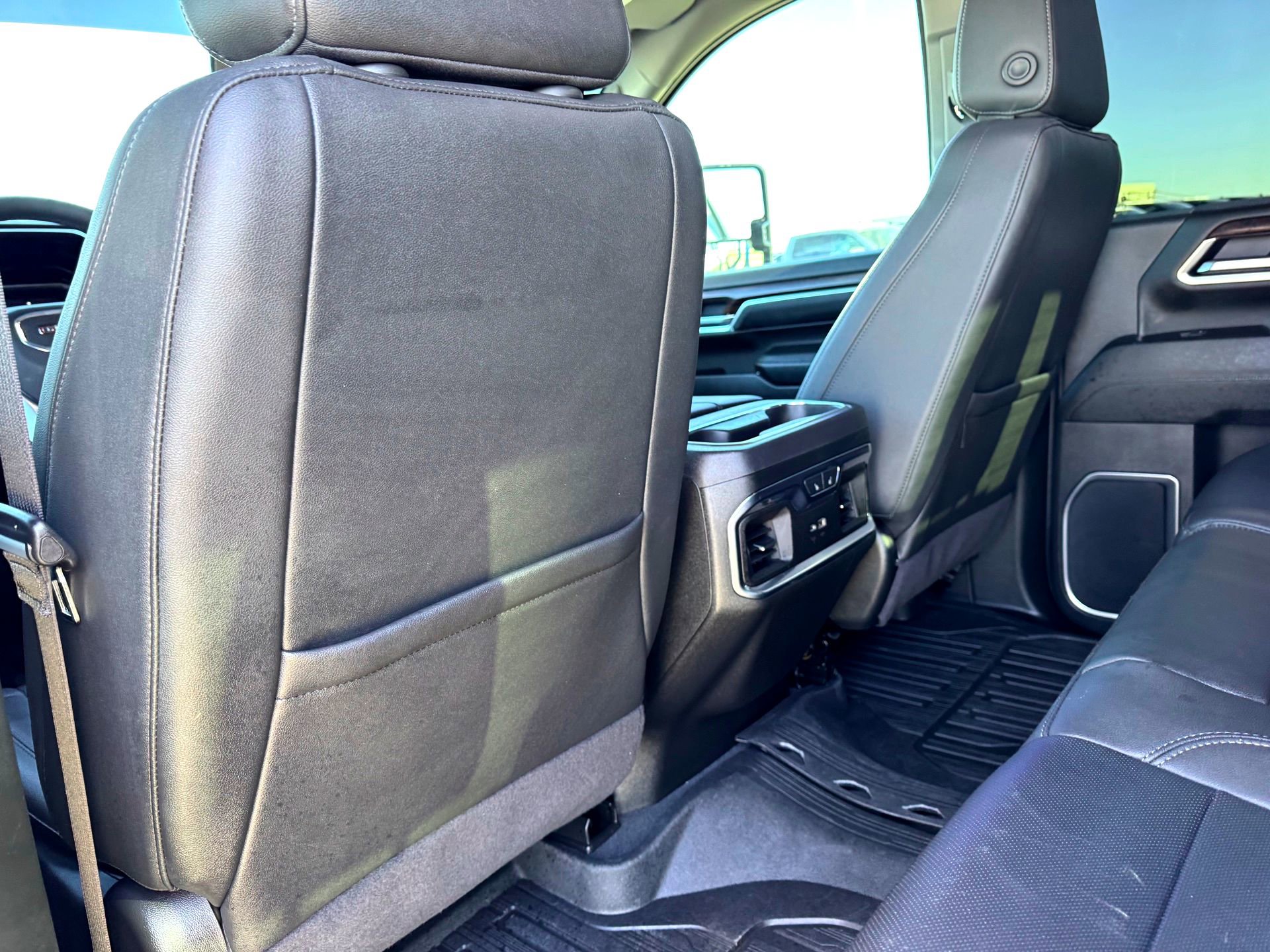 Used 2025 GMC Sierra 2500 SLT w/ SLT Convenience Package image 22