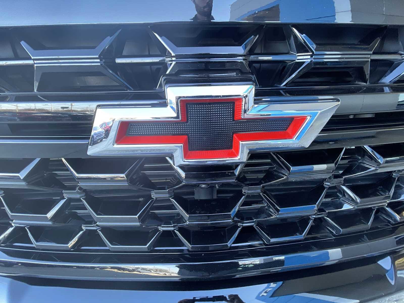 Used 2025 Chevrolet Silverado 2500 ZR2 w/ Technology Package image 31