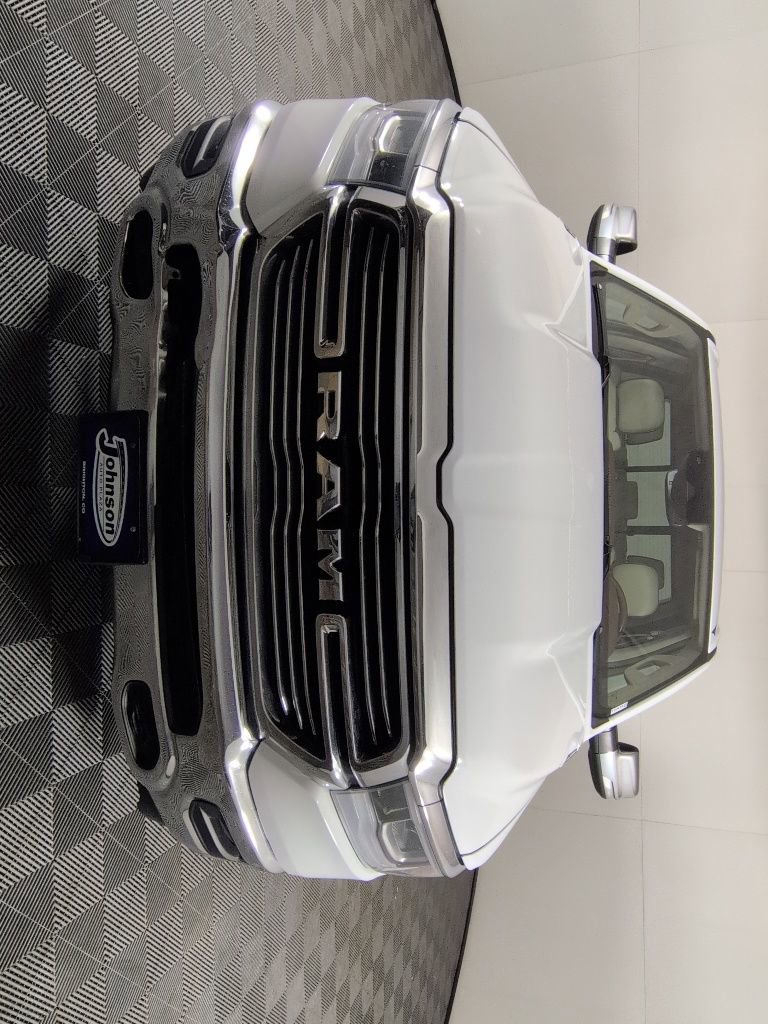 Used 2021 RAM 1500 Laramie AWD/4WD image 2