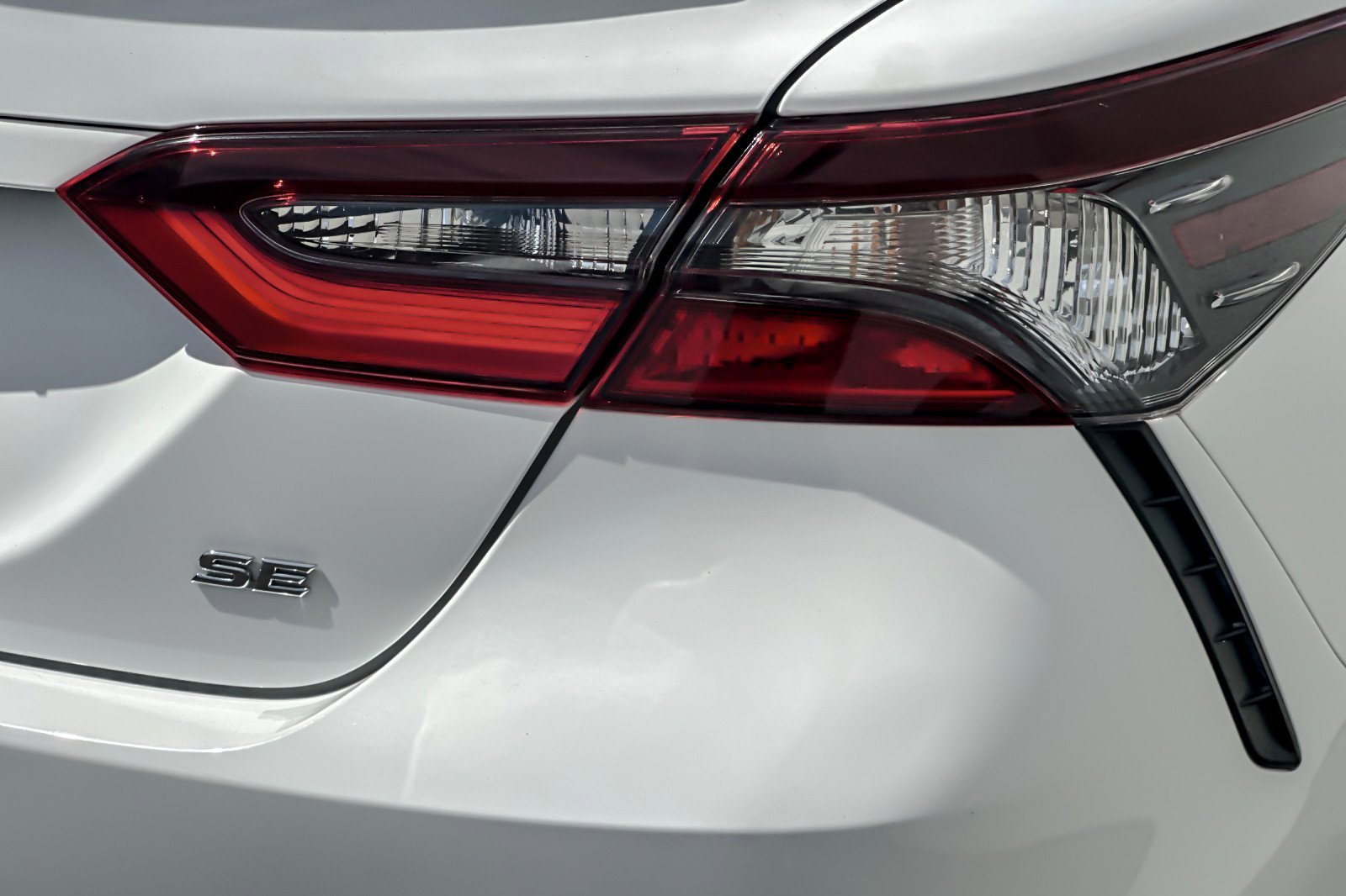 Used 2024 Toyota Camry SE image 24