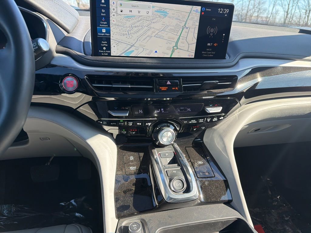 Used 2025 Acura MDX w/ Technology Package image 16