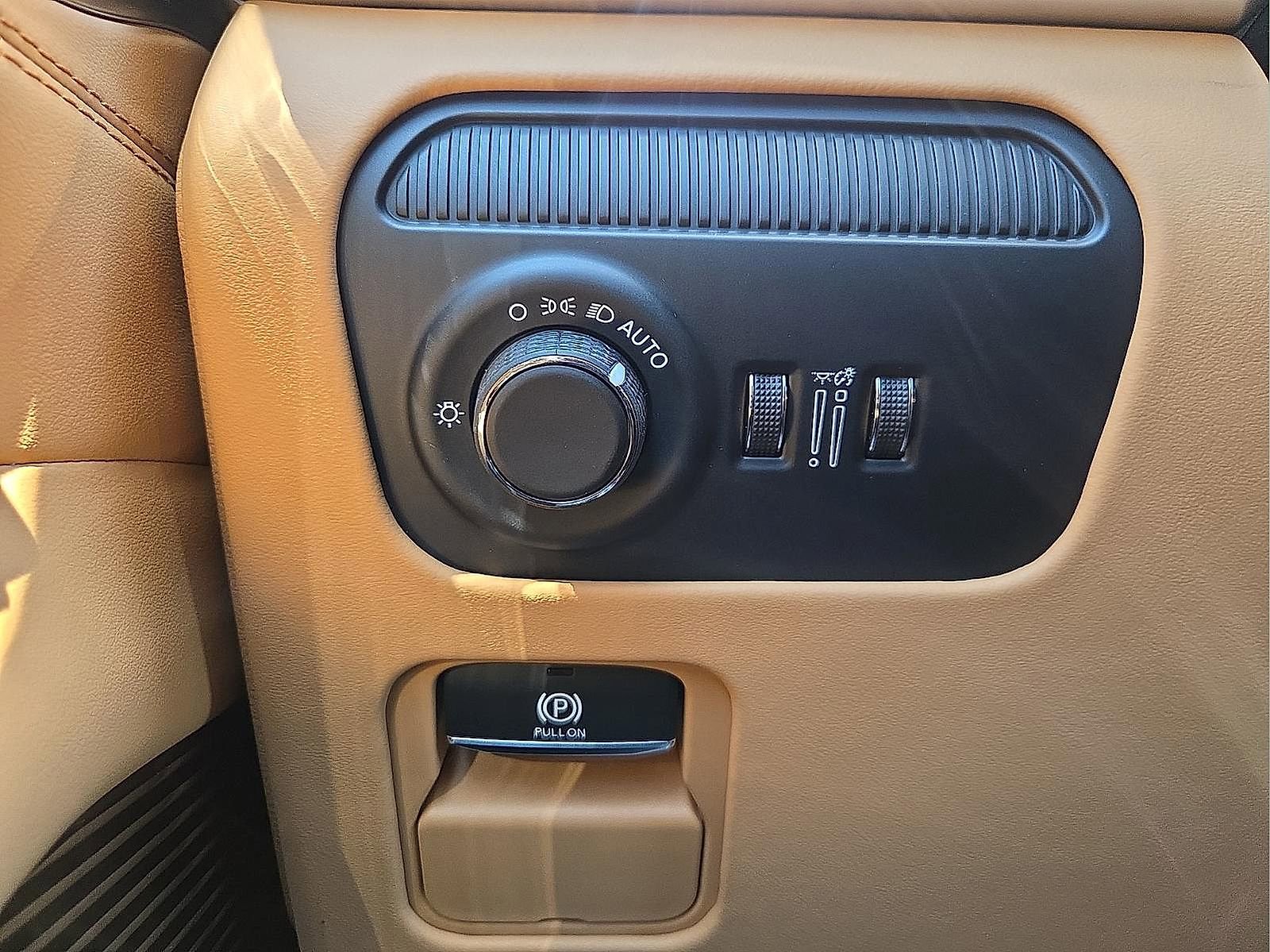 New 2026 Jeep Grand Wagoneer Summit AWD/4WD image 22