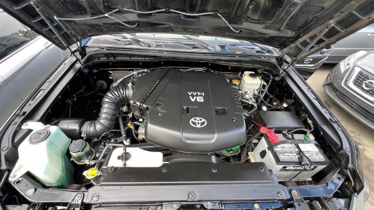 Used 2009 Toyota FJ Cruiser 2WD image 29