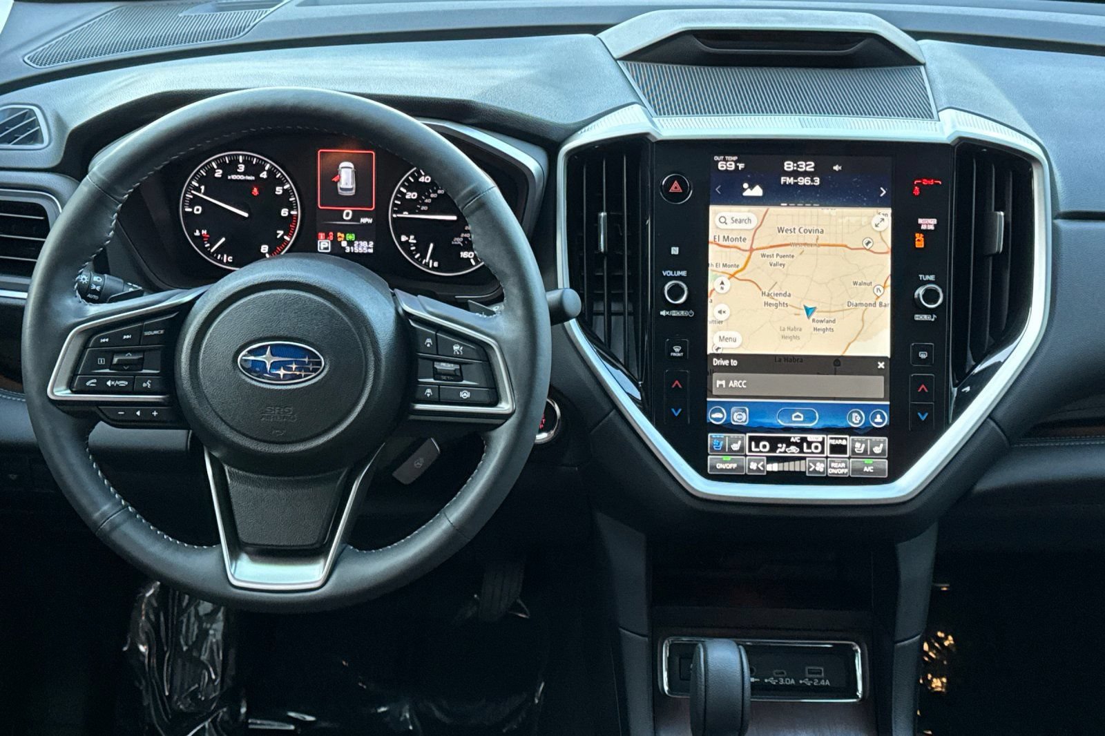 Used 2023 Subaru Ascent Touring AWD/4WD image 17