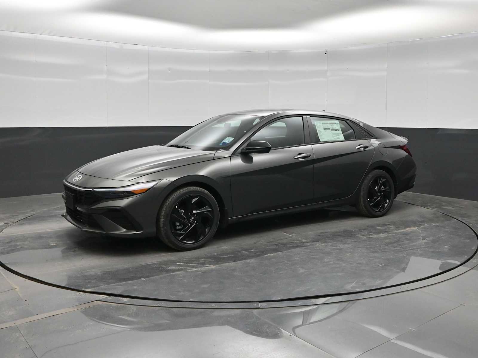 New 2026 Hyundai Elantra SEL Sport FWD image 1