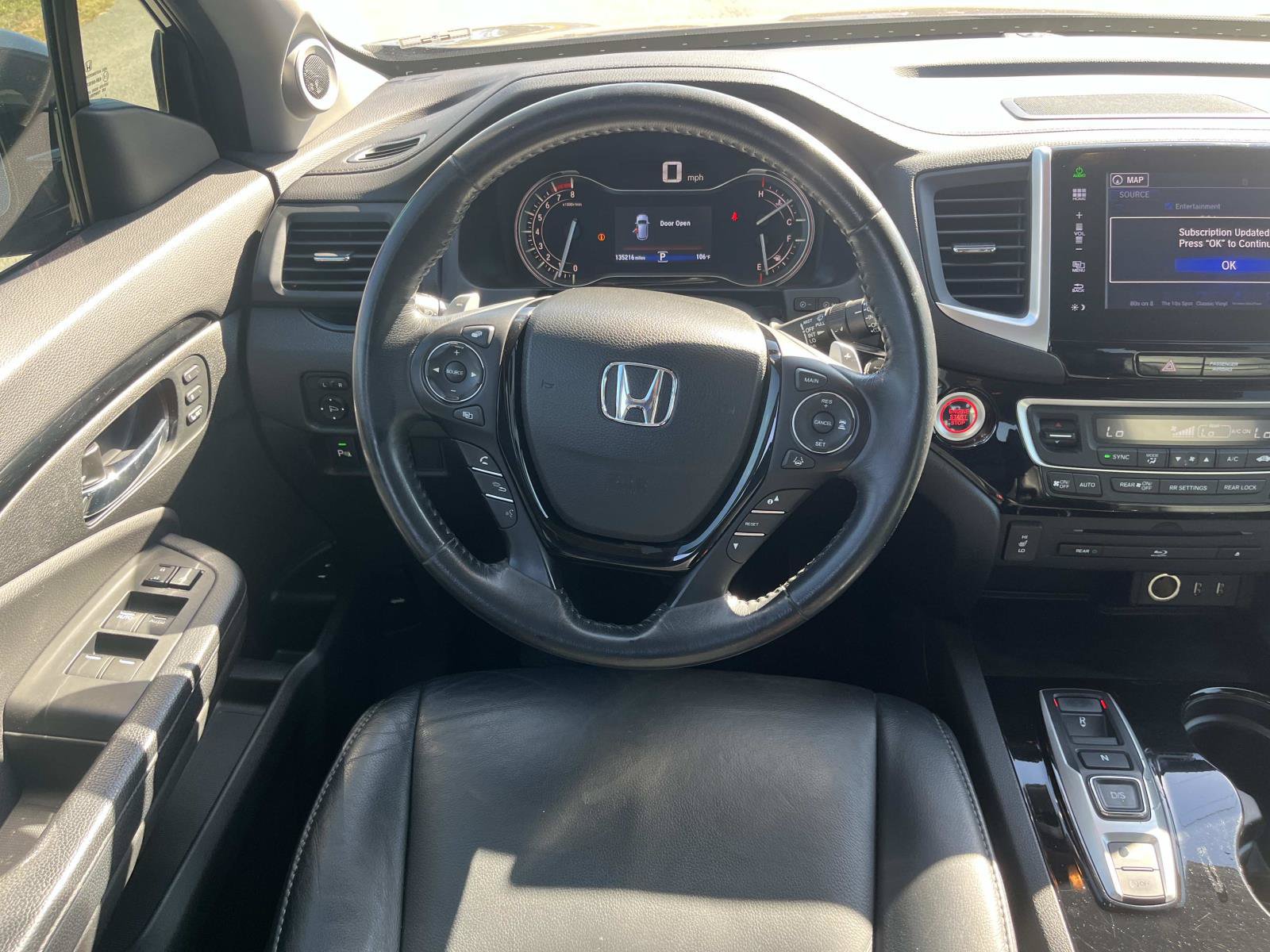 Used 2016 Honda Pilot Touring image 14