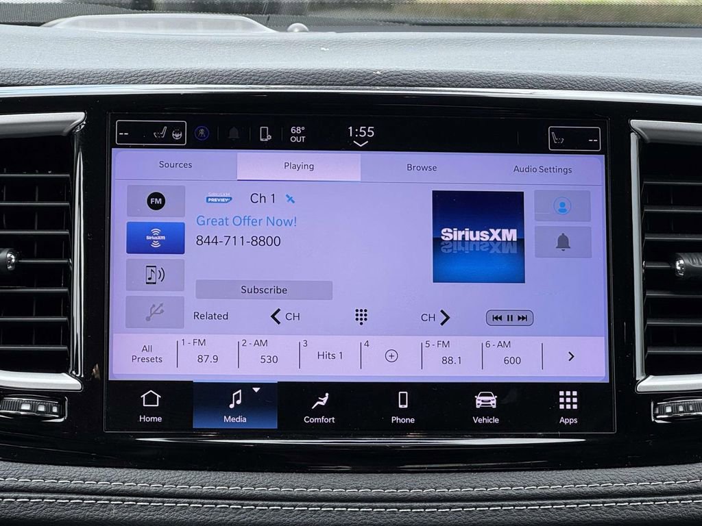 Used 2022 Chrysler Pacifica Touring-L FWD image 4