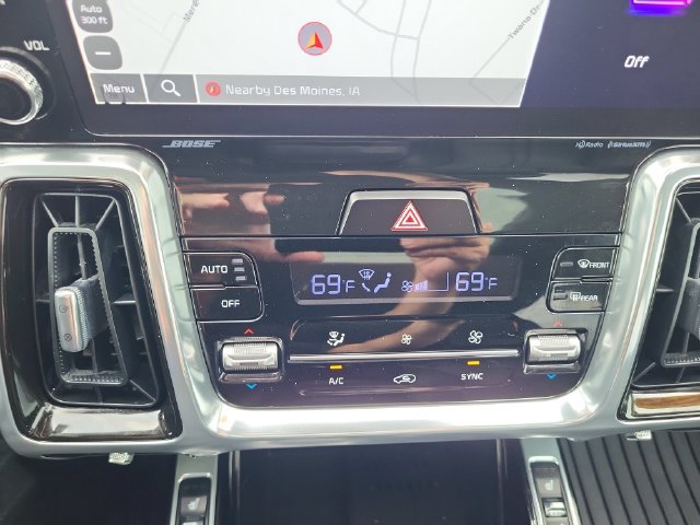 Certified 2022 Kia Sorento SX FWD image 28