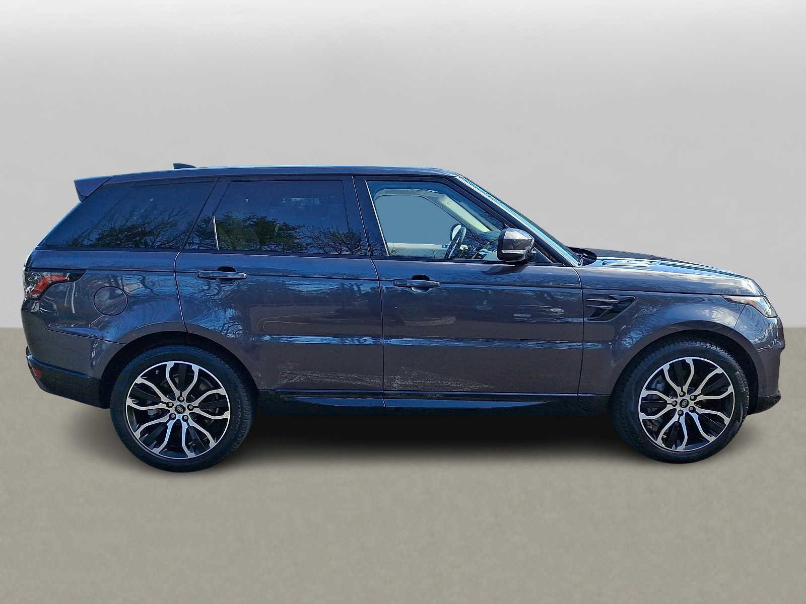 Used 2021 Land Rover Range Rover Sport HSE Silver Edition image 4
