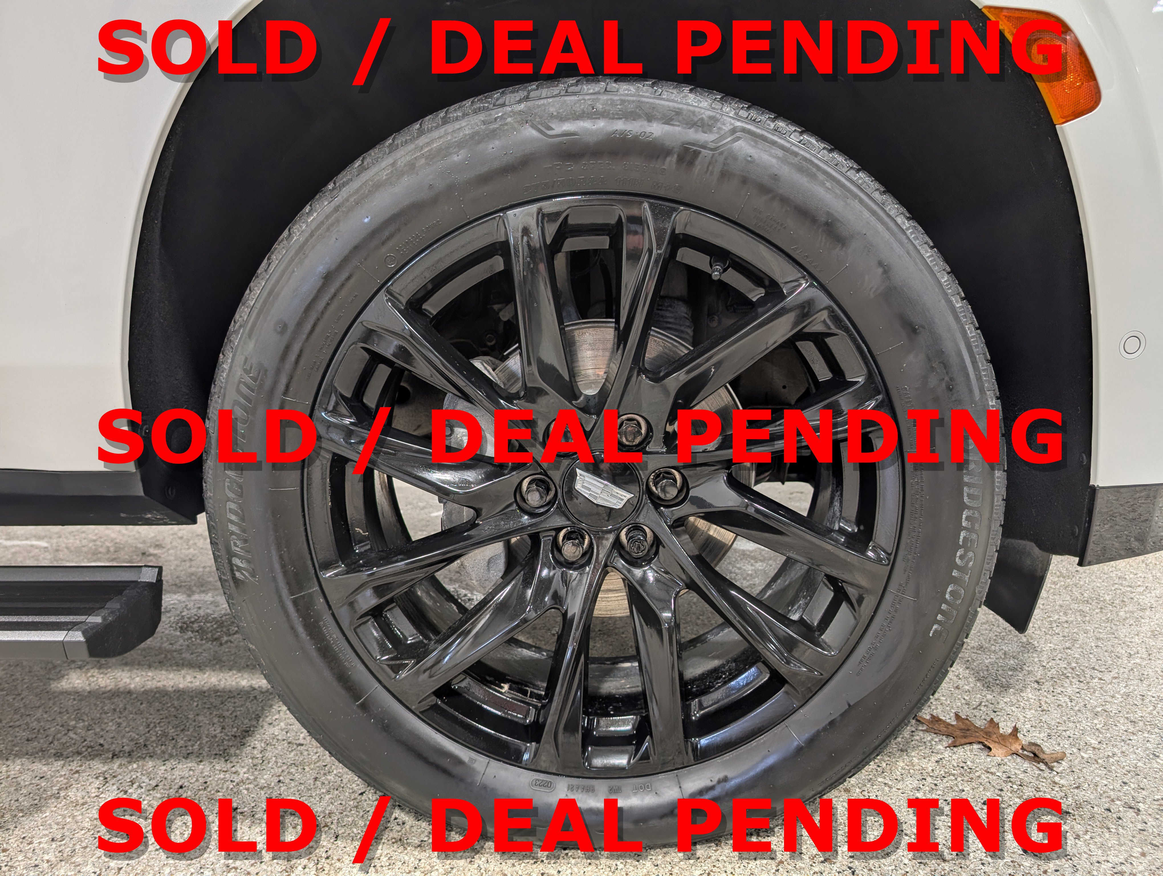 Used 2023 Cadillac Escalade Sport w/ LPO, ONYX Package image 14