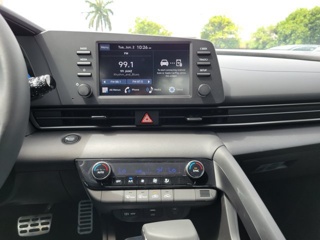 New 2026 Hyundai Elantra SEL Sport FWD image 14