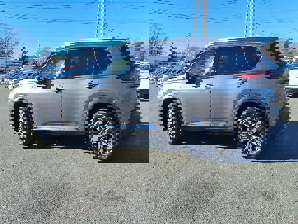 Certified 2023 Nissan Rogue SL w/ SL Premium Package image 8