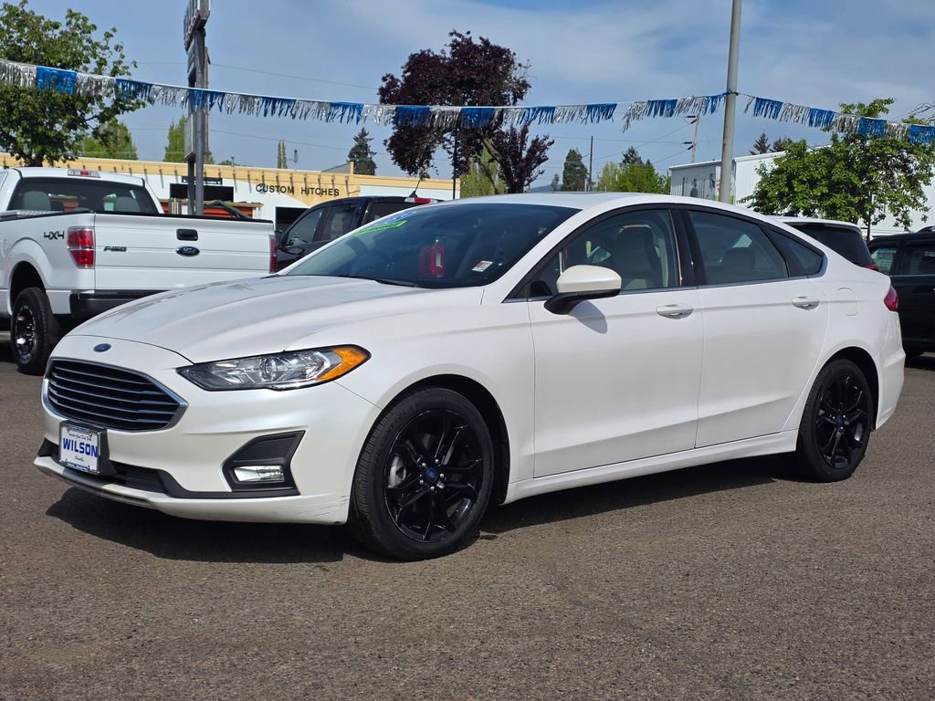 Used 2019 Ford Fusion SE w/ Equipment Group 151A FWD image 1