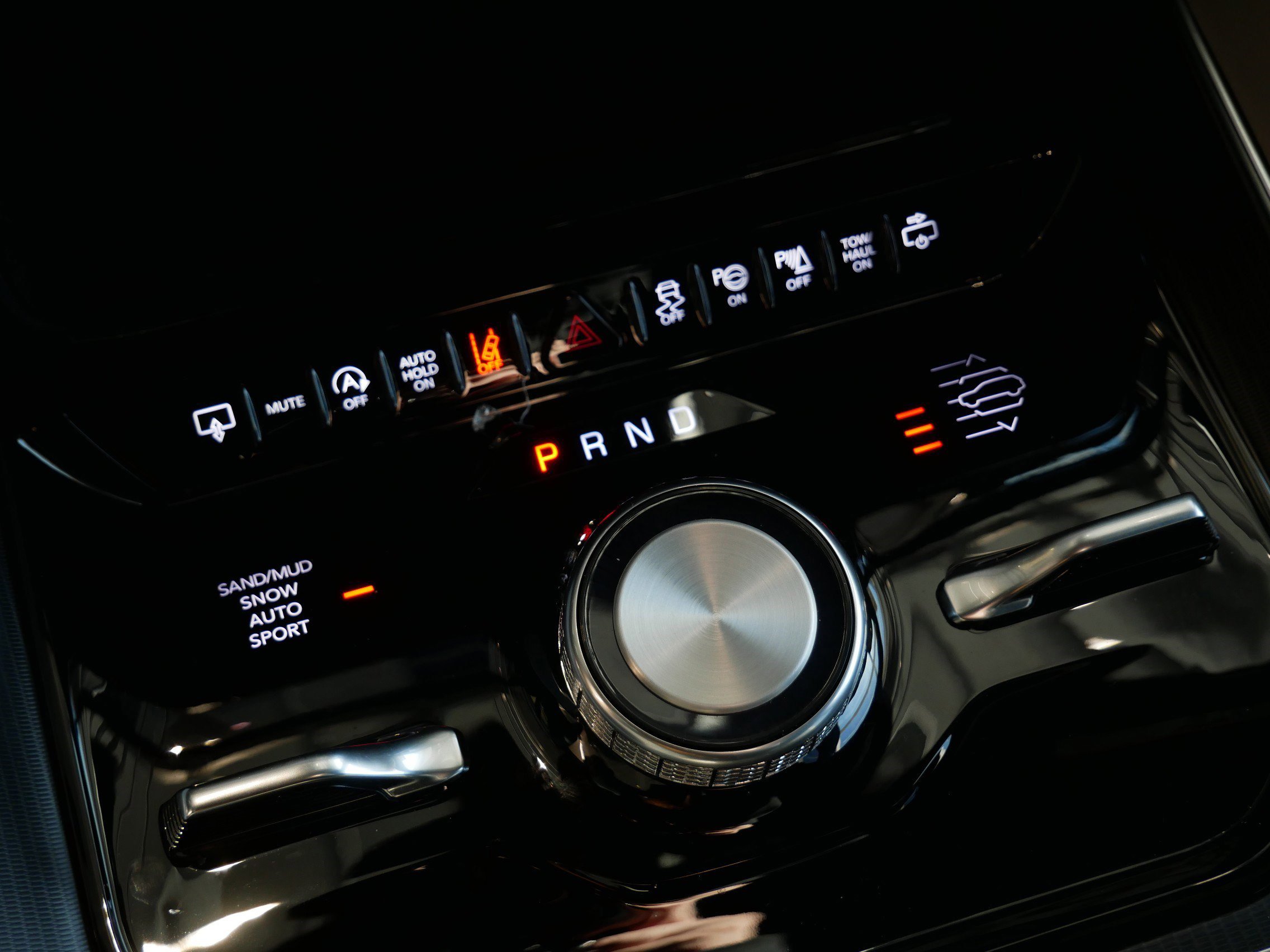 New 2026 Jeep Grand Wagoneer Summit image 18