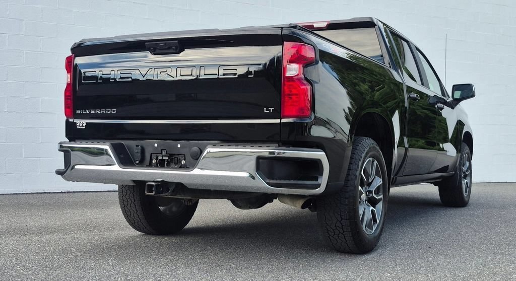 Used 2024 Chevrolet Silverado 1500 LT AWD/4WD image 44