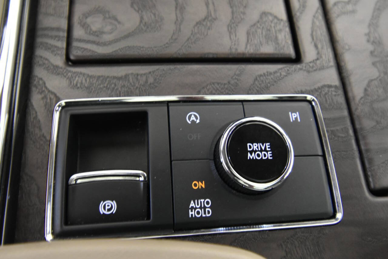 Used 2022 Lincoln Navigator Reserve image 24