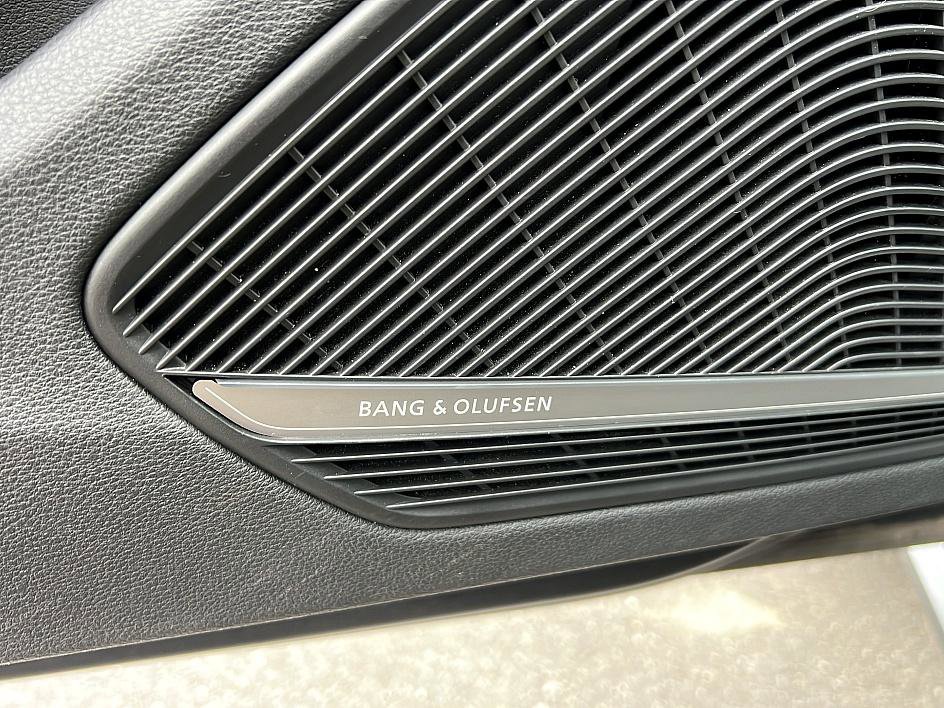 Used 2017 Audi A4 2.0T Premium Plus image 39