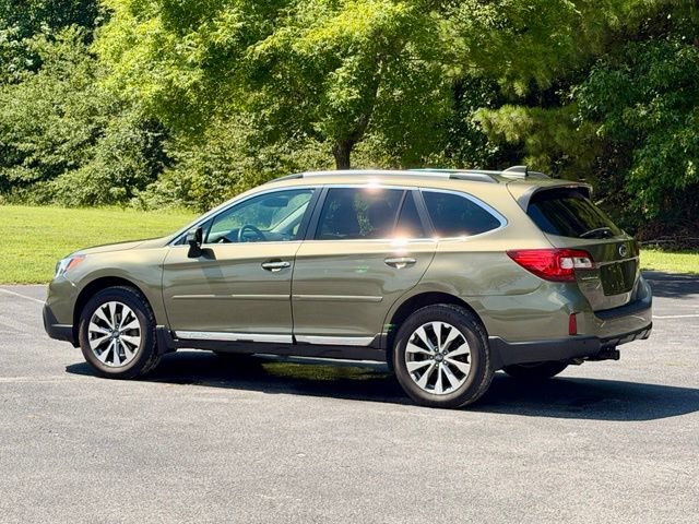 Used 2017 Subaru Outback 2.5i Touring w/ Popular Package #5A AWD/4WD image 4