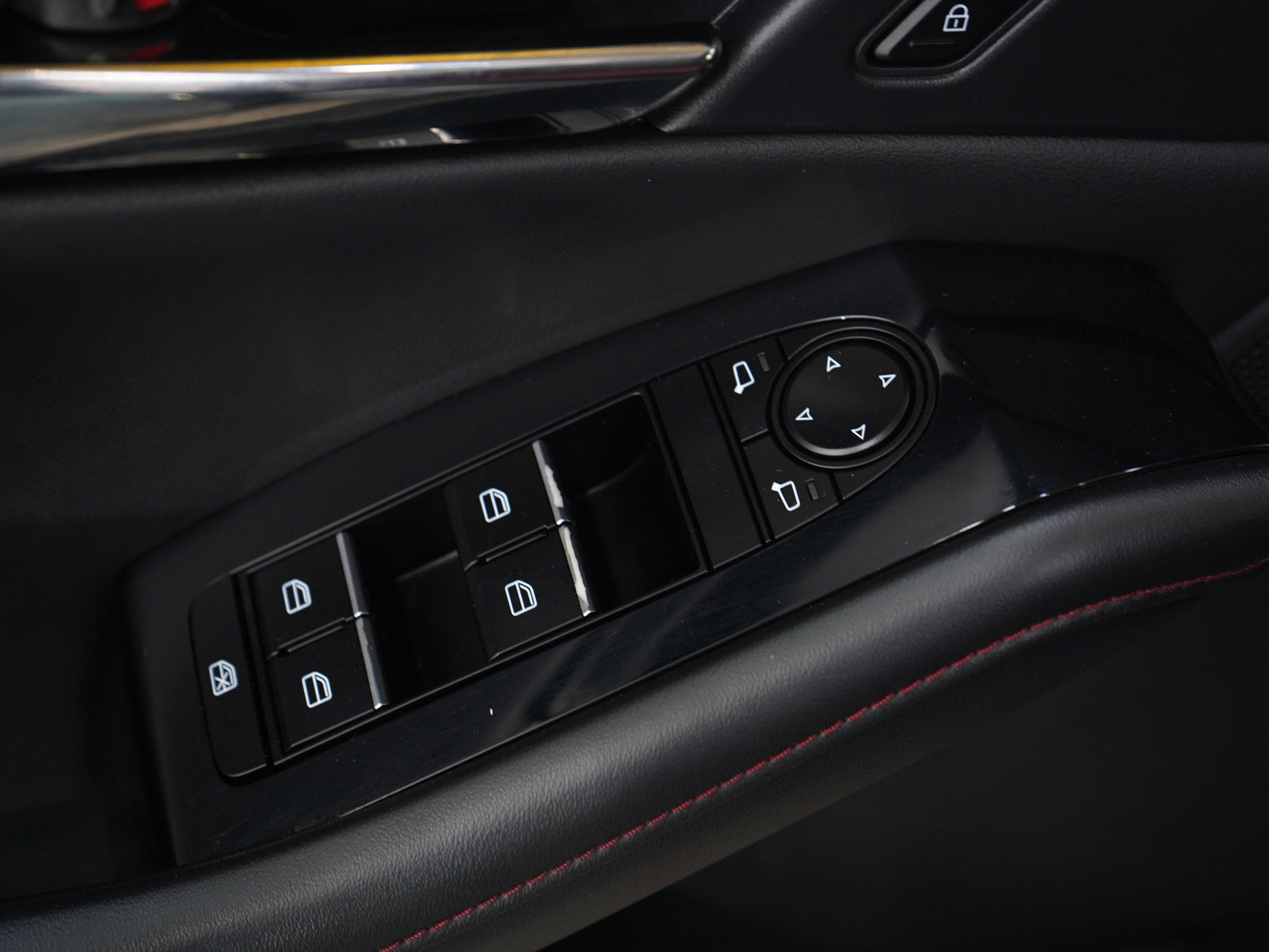 Used 2023 MAZDA CX-30 AWD 2.5 S w/ Preferred Package image 23