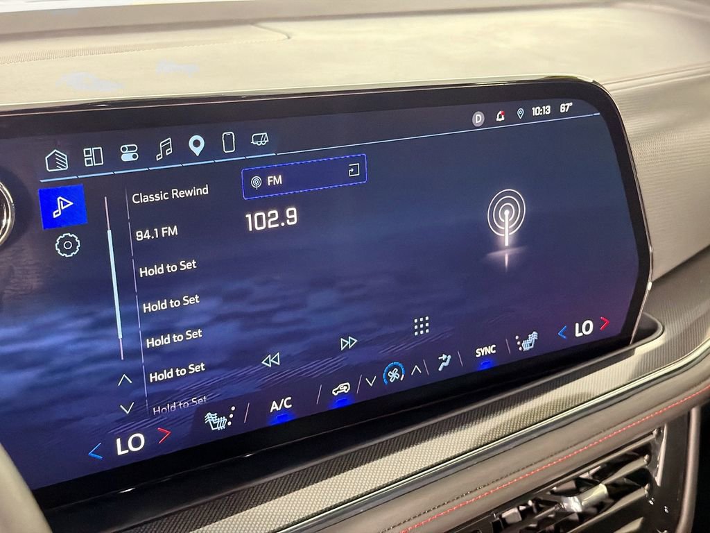 Used 2025 Chevrolet Tahoe RST w/ RST Performance Edition image 15