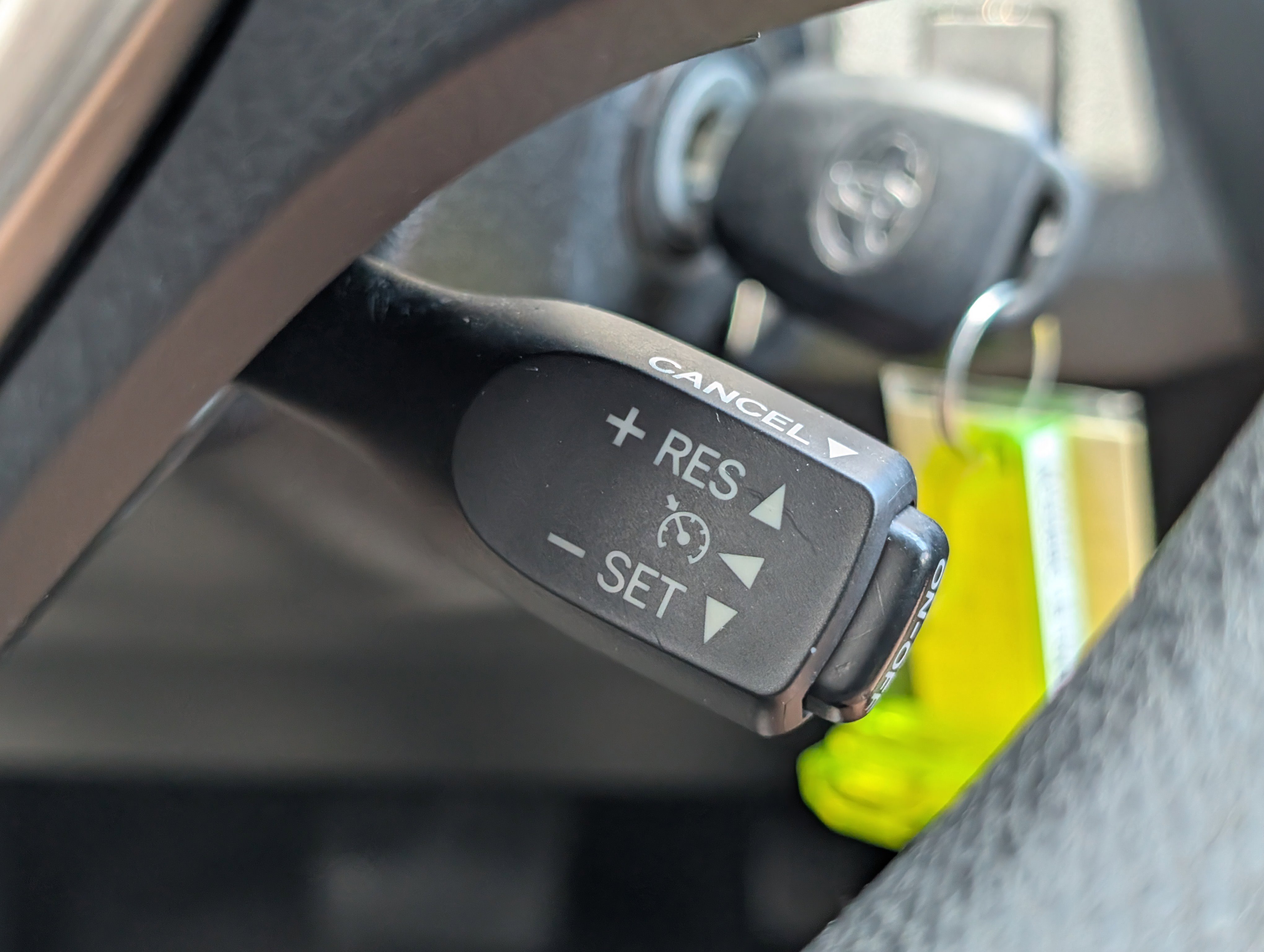 Used 2015 Toyota RAV4 LE FWD image 17