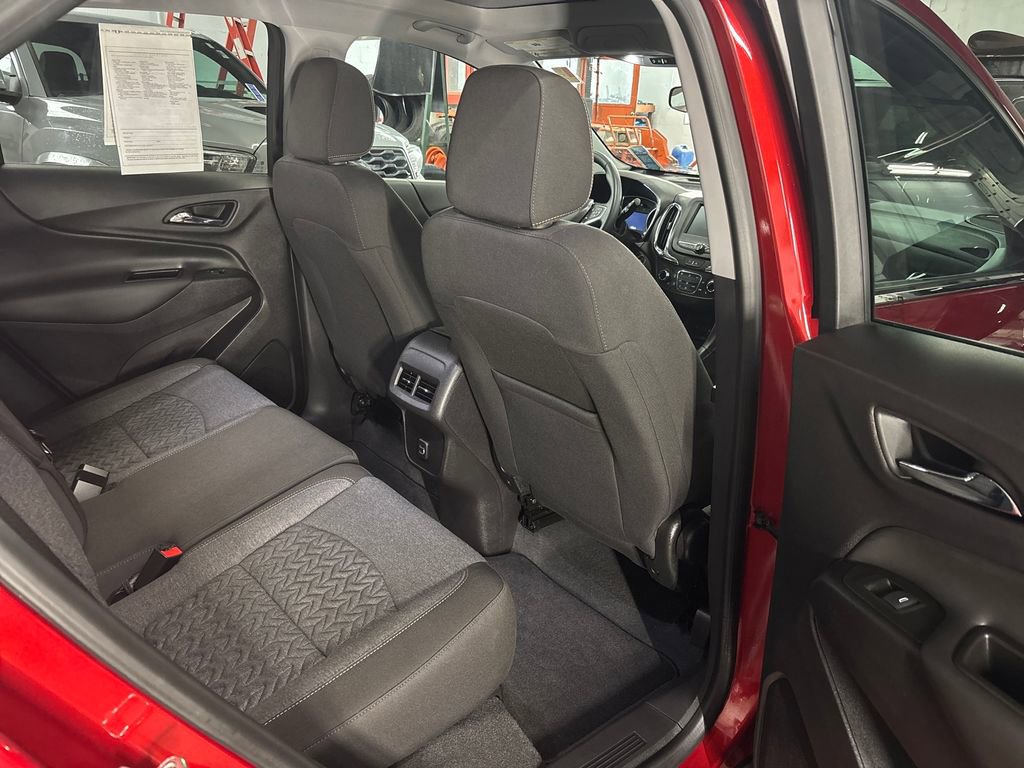 Used 2024 Chevrolet Equinox LT image 18