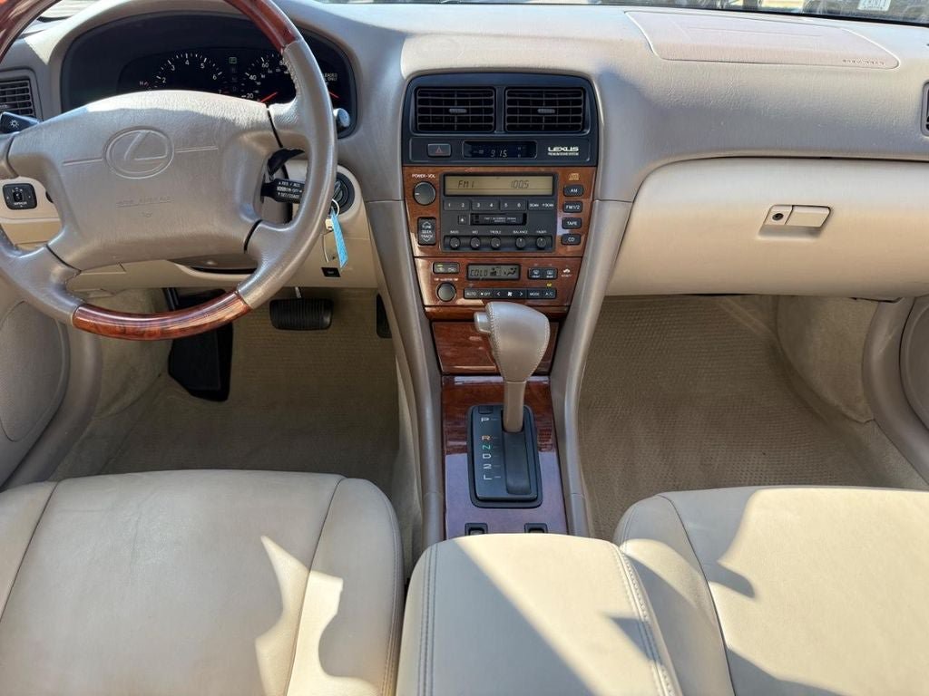 Used 2001 Lexus ES 330 FWD image 10
