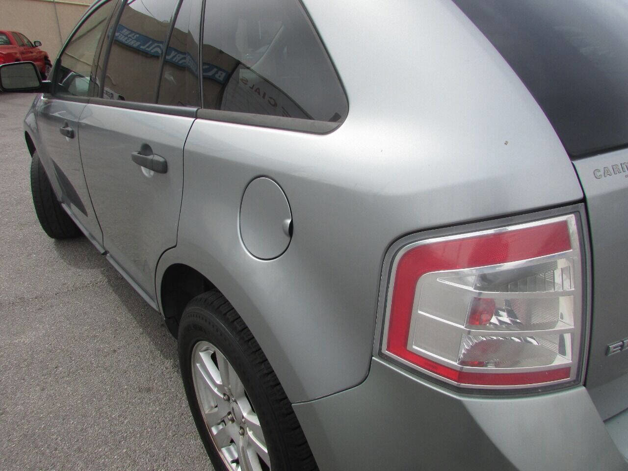Used 2007 Ford Edge SE image 11