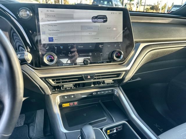 Used 2024 Lexus TX 350 FWD image 11