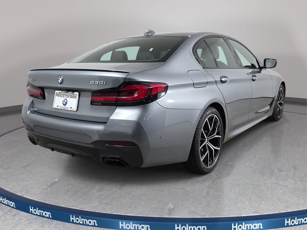 Certified 2023 BMW 530i xDrive w/ M Sport Package AWD/4WD image 5