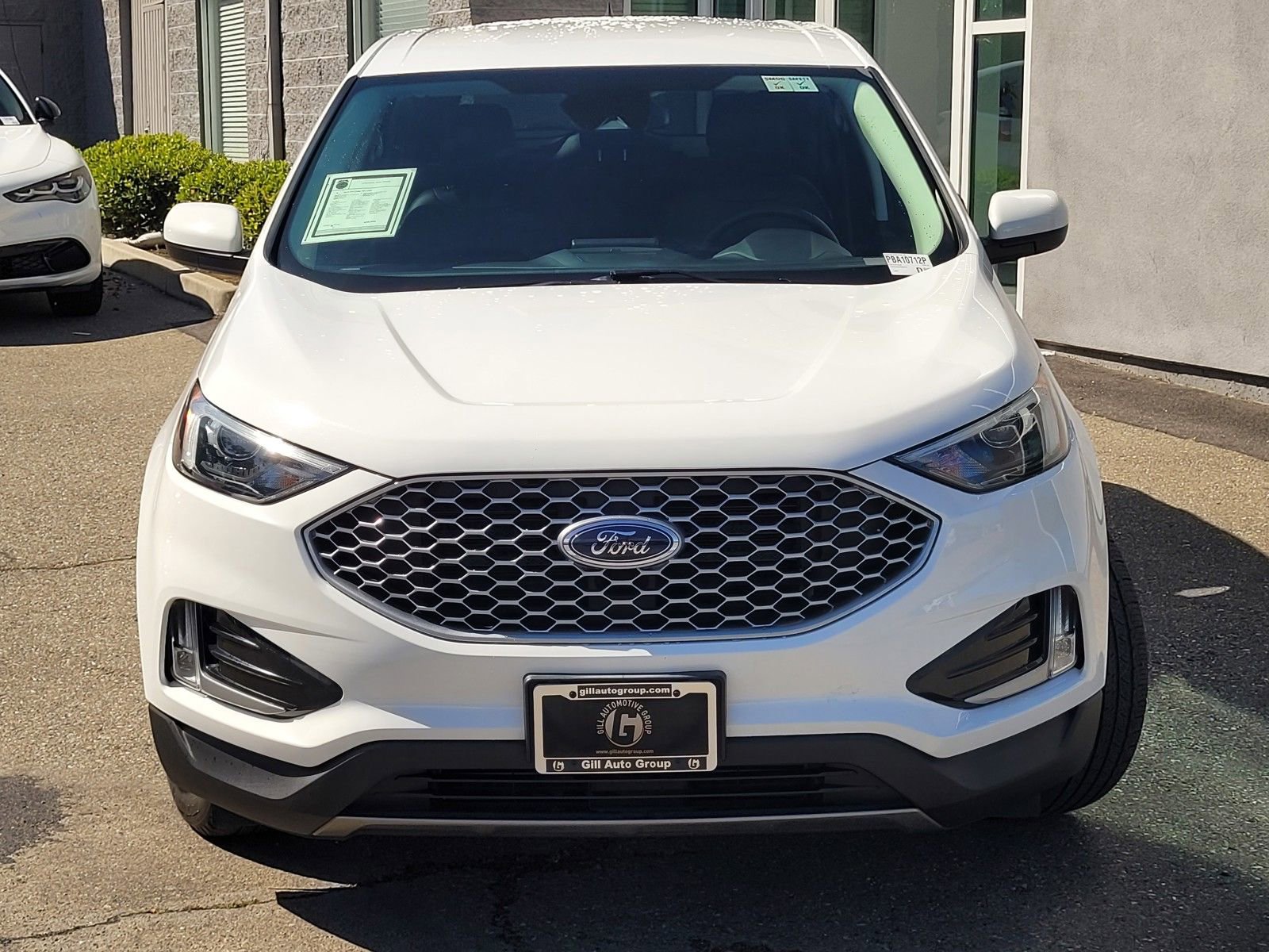 Used 2023 Ford Edge SEL w/ Convenience Package image 2