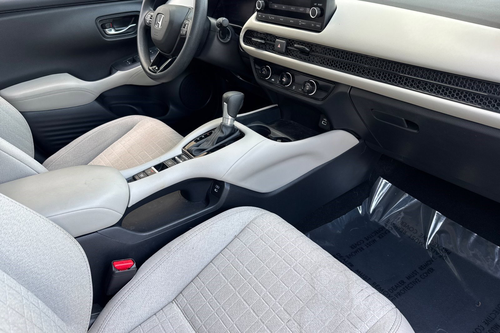 Used 2024 Honda HR-V LX image 31