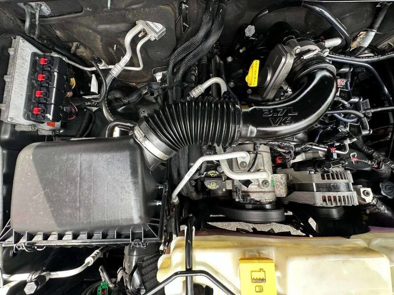 Used 2012 Jeep Liberty Sport w/ Popular Equipment Group image 19