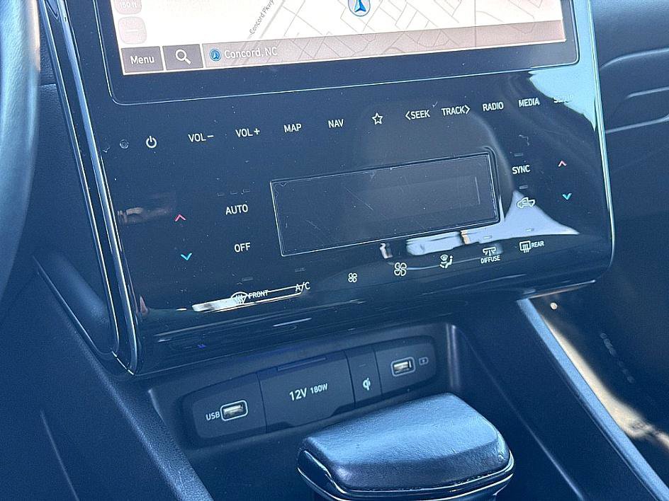 Used 2023 Hyundai Santa Cruz Limited image 16