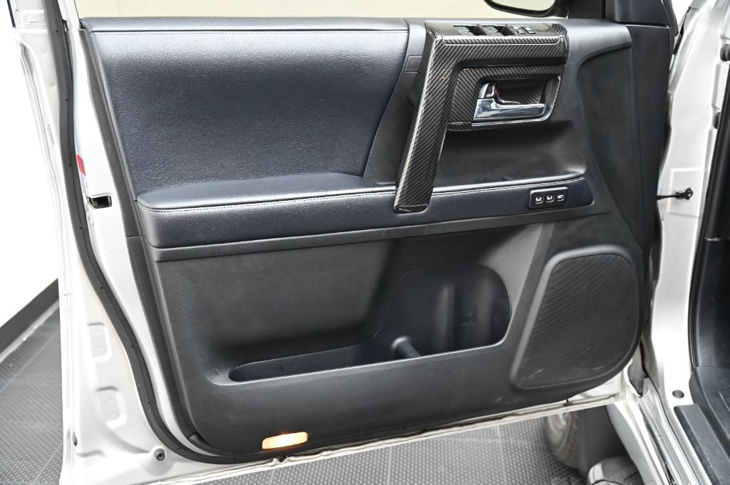 Used 2018 Toyota 4Runner Limited AWD/4WD image 16
