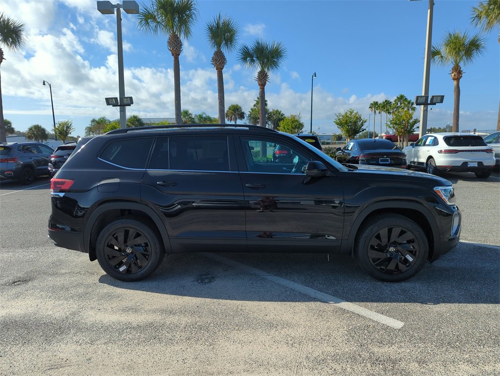 New 2026 Volkswagen Atlas SE image 3