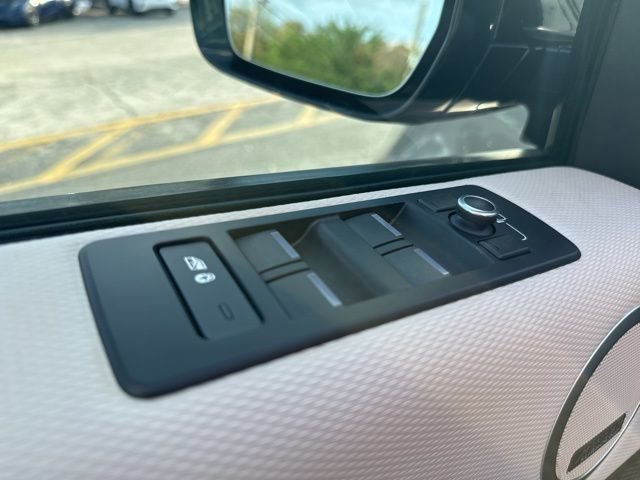 Used 2021 Land Rover Discovery HSE R-Dynamic image 18