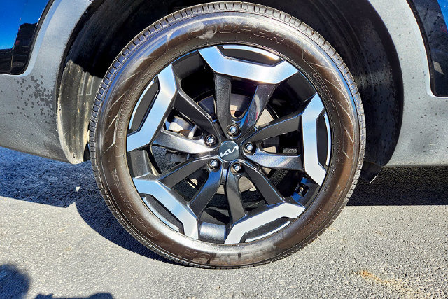 Used 2023 Kia Telluride S AWD/4WD image 34