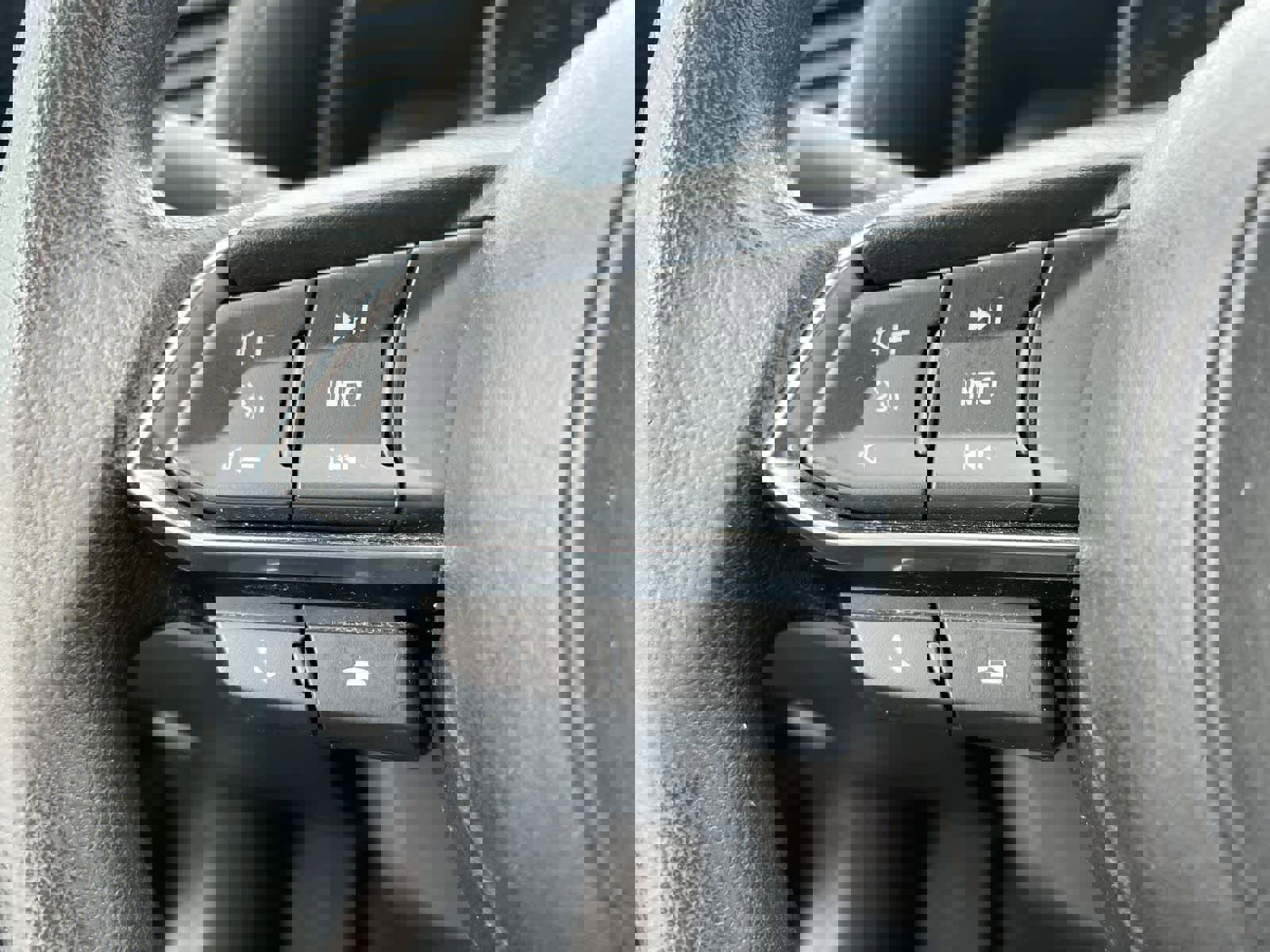 Used 2017 MAZDA MAZDA3 Sport w/ Preferred Equipment Package image 23