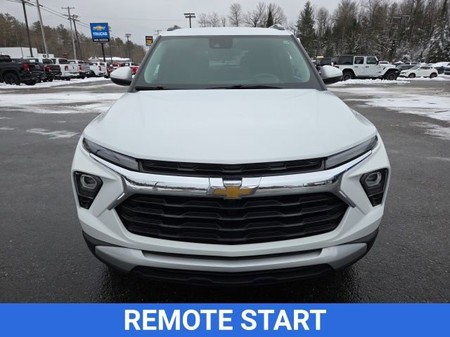 Used 2025 Chevrolet TrailBlazer LT image 3