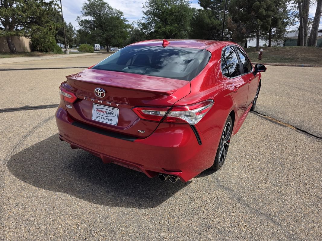 Used 2020 Toyota Camry SE FWD image 7