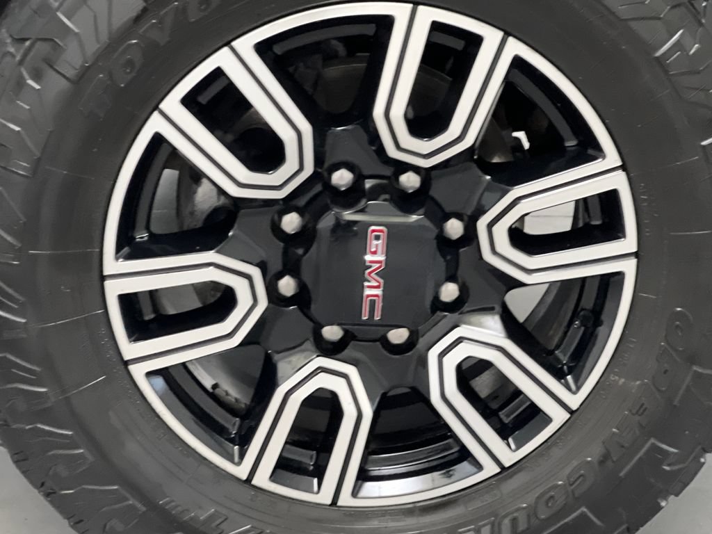 Used 2022 GMC Sierra 2500 AT4 w/ AT4 Preferred Package AWD/4WD image 75