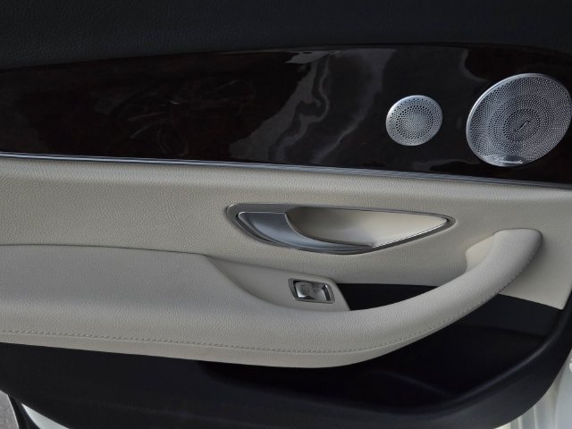 Used 2021 Mercedes-Benz E 350 Sedan image 11